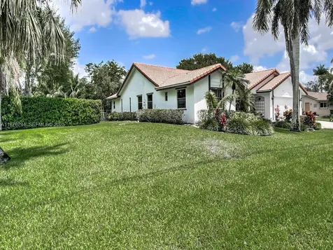 11701 NW 27th Street Plantation FL 33323