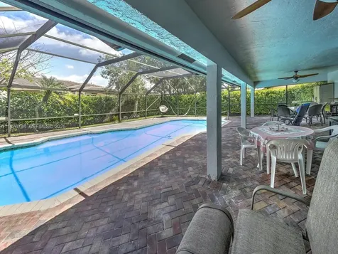 11701 NW 27th Street Plantation FL 33323
