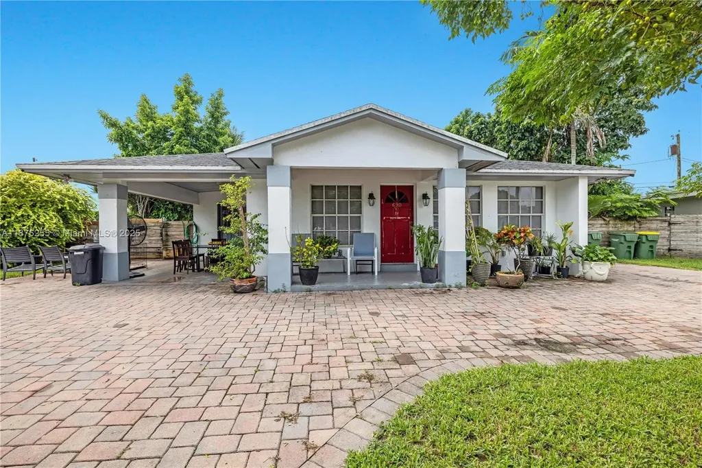 690 NW 18th Street Homestead FL 33030