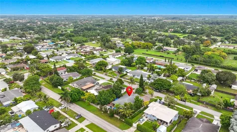 690 NW 18th Street Homestead FL 33030