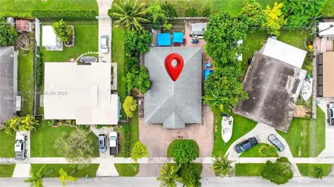 690 NW 18th Street Homestead FL 33030