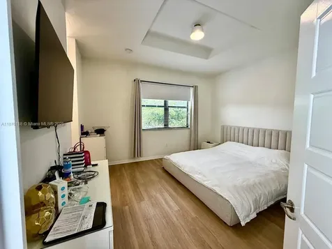 706 NE 191st Terrace Miami FL 33179