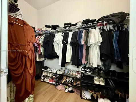 706 NE 191st Terrace Miami FL 33179