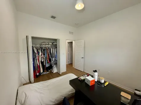 706 NE 191st Terrace Miami FL 33179