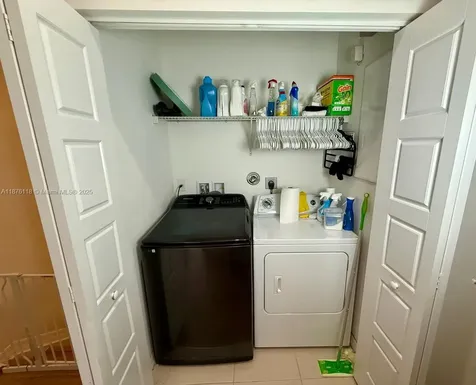 706 NE 191st Terrace Miami FL 33179