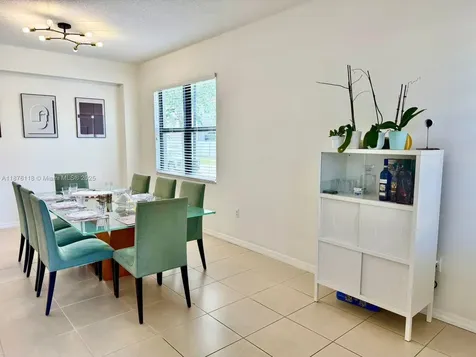 706 NE 191st Terrace Miami FL 33179