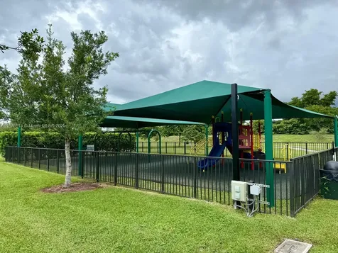 706 NE 191st Terrace Miami FL 33179