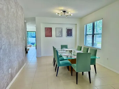706 NE 191st Terrace Miami FL 33179