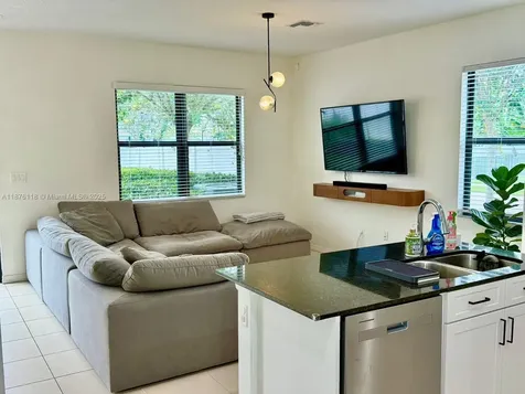 706 NE 191st Terrace Miami FL 33179
