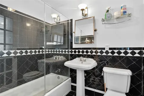 2317 SW 23rd Street Miami FL 33145