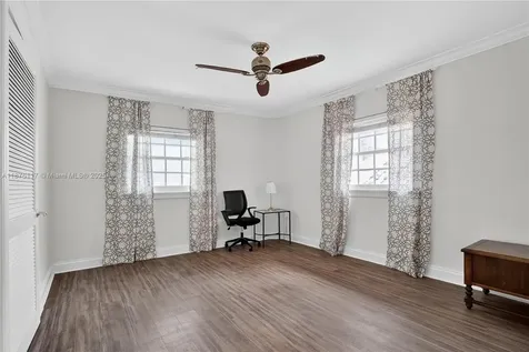 2317 SW 23rd Street Miami FL 33145