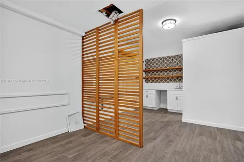 2317 SW 23rd Street Miami FL 33145