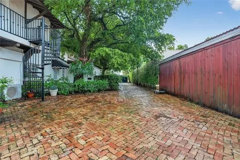 2317 SW 23rd Street Miami FL 33145