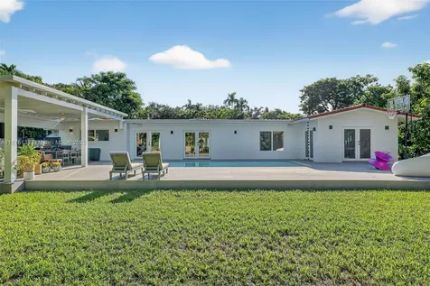 10740 SW 73rd Court Pinecrest FL 33156