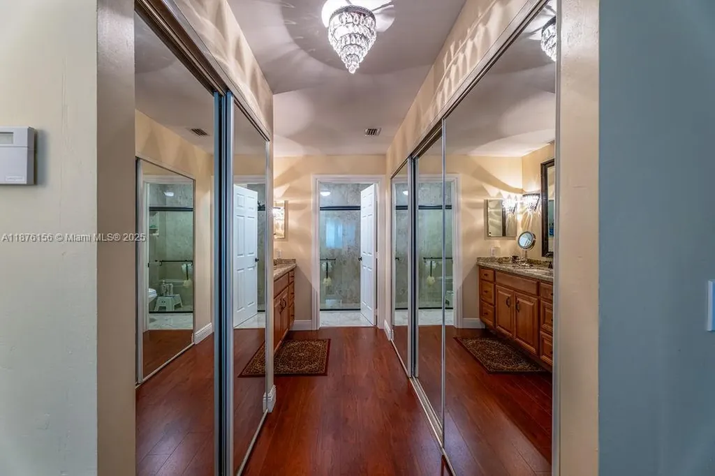 8957 Meadowlark Way Boca Raton FL 33496