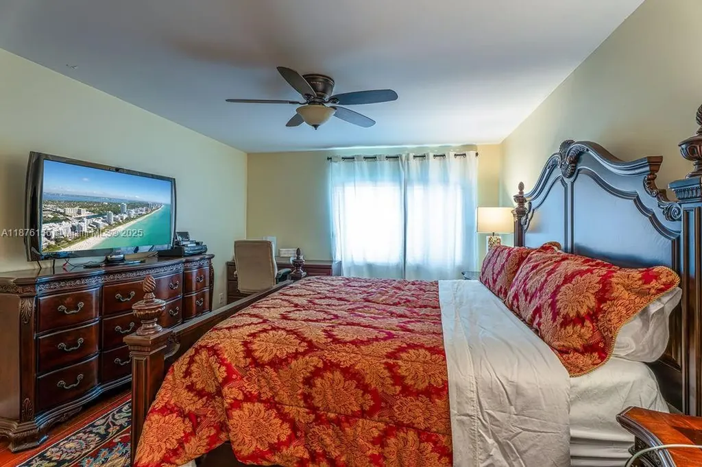 8957 Meadowlark Way Boca Raton FL 33496