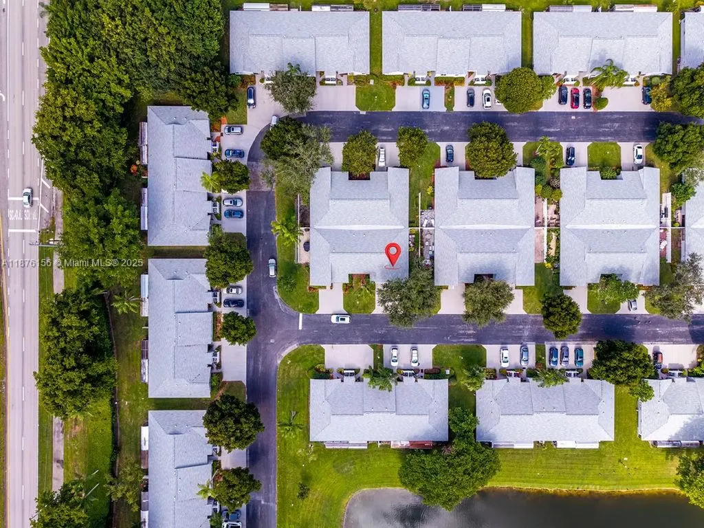 8957 Meadowlark Way Boca Raton FL 33496