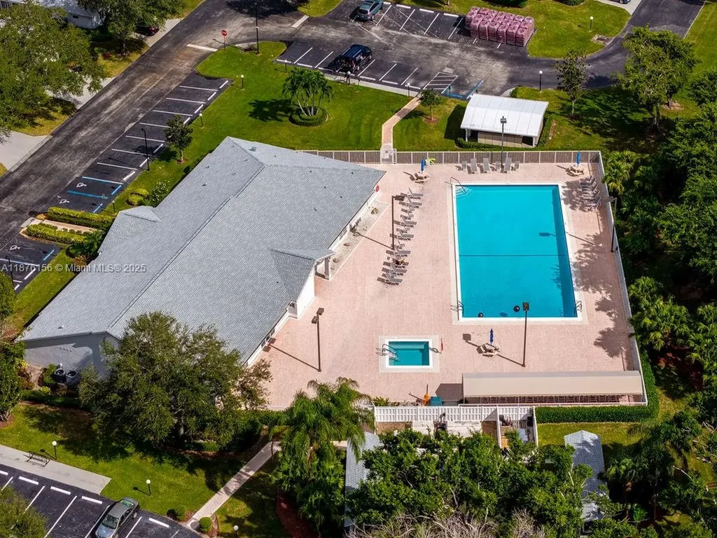 8957 Meadowlark Way Boca Raton FL 33496