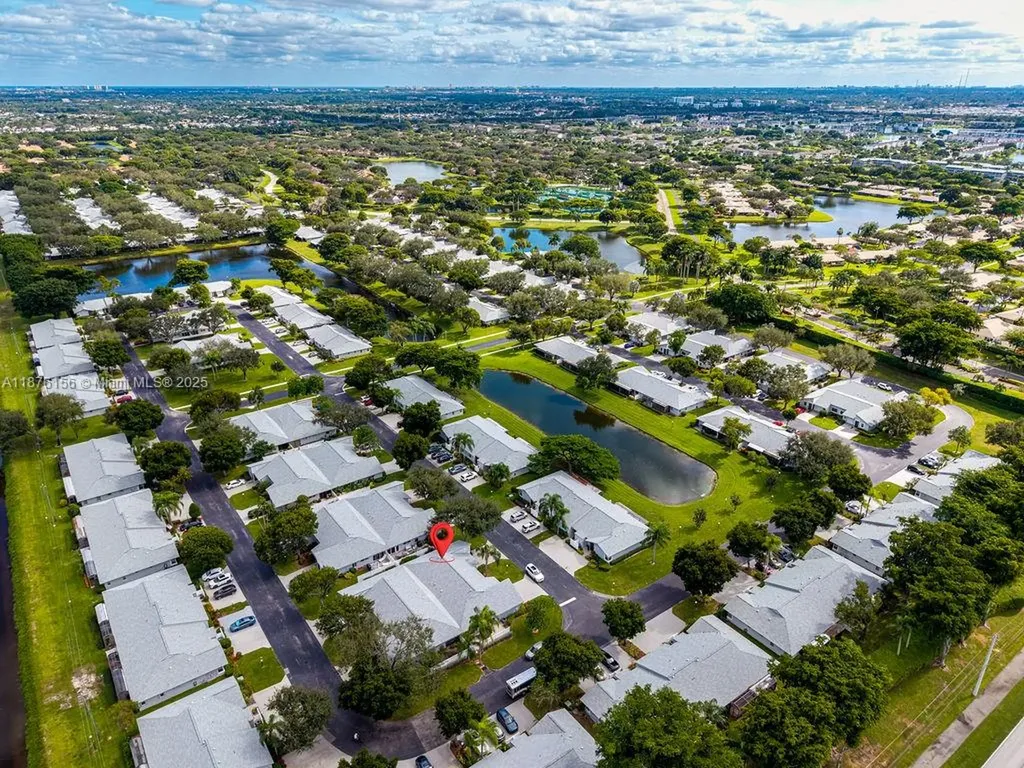 8957 Meadowlark Way Boca Raton FL 33496