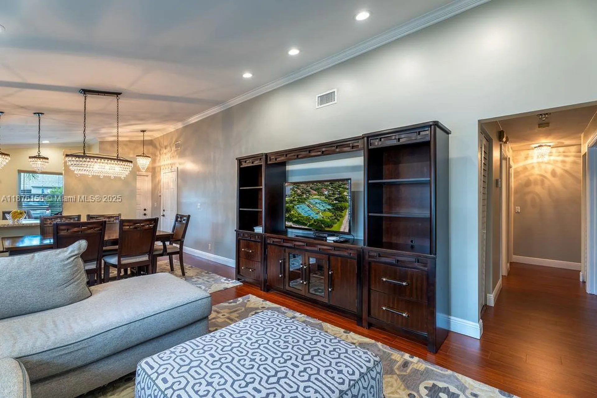 8957 Meadowlark Way Boca Raton FL 33496