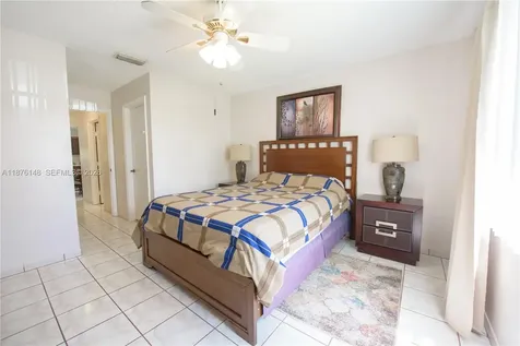 2585 SE 7th Place Homestead FL 33033