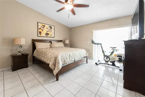 2585 SE 7th Place Homestead FL 33033