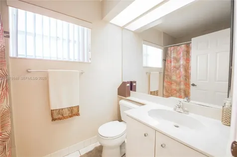 2585 SE 7th Place Homestead FL 33033