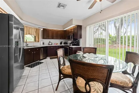 2585 SE 7th Place Homestead FL 33033