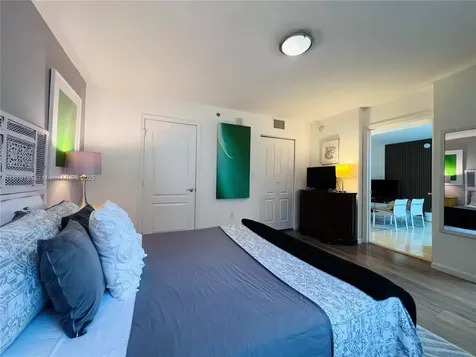 1200 Brickell Bay Drive Miami FL 33131