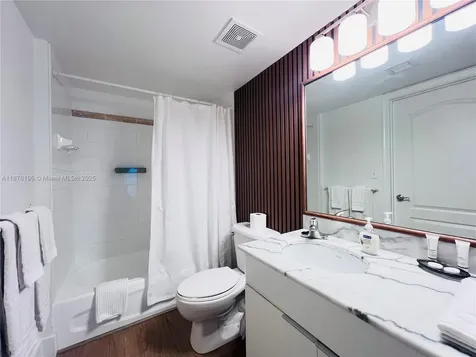 1200 Brickell Bay Drive Miami FL 33131