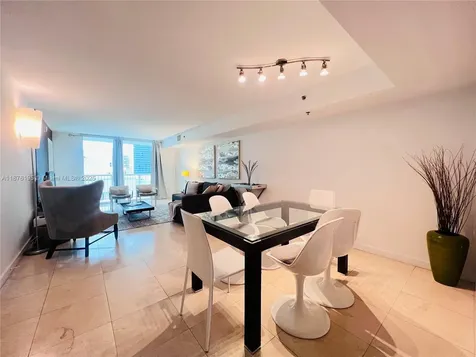 1200 Brickell Bay Drive Miami FL 33131