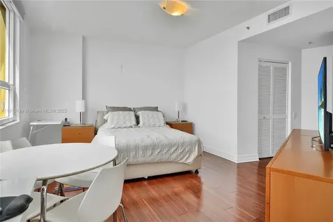 808 Brickell Key Drive Miami FL 33131