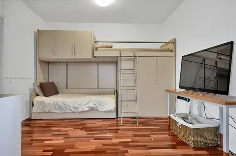 808 Brickell Key Drive Miami FL 33131