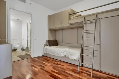 808 Brickell Key Drive Miami FL 33131