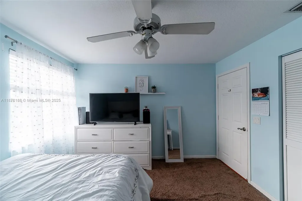 11948 Glenmore Drive Coral Springs FL 33071