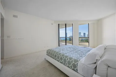20191 E Country Club Drive Aventura FL 33180