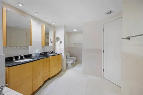 20191 E Country Club Drive Aventura FL 33180