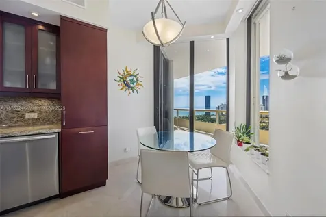 20191 E Country Club Drive Aventura FL 33180