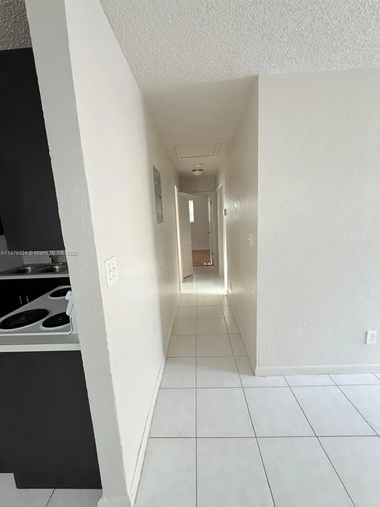 2798 NW 9th Place Fort Lauderdale FL 33311