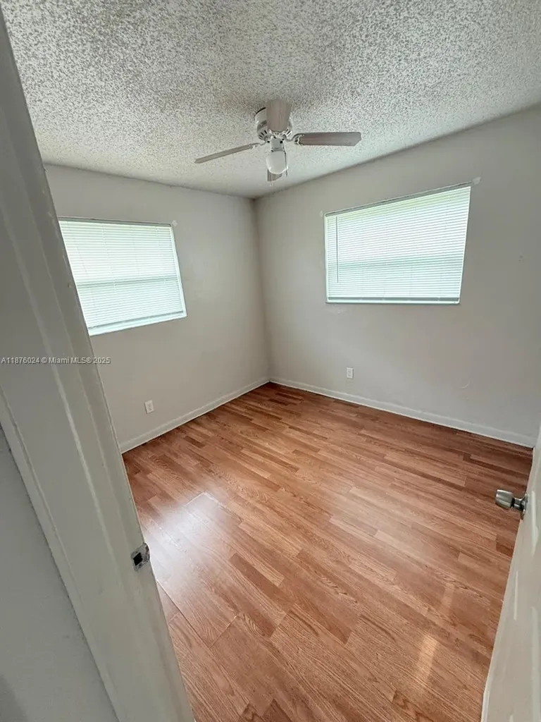 2798 NW 9th Place Fort Lauderdale FL 33311