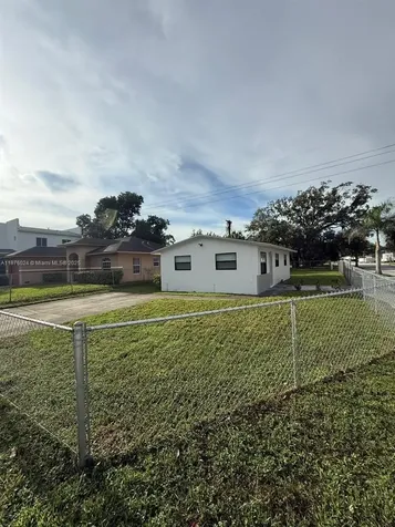 2798 NW 9th Place Fort Lauderdale FL 33311