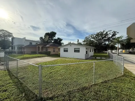 2798 NW 9th Place Fort Lauderdale FL 33311