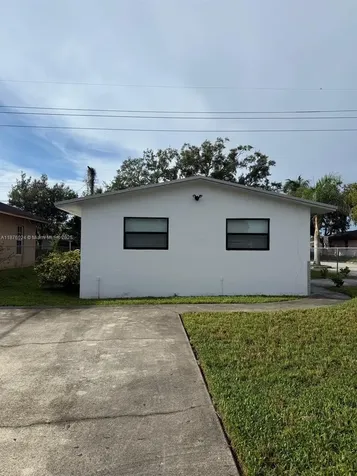2798 NW 9th Place Fort Lauderdale FL 33311