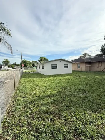 2798 NW 9th Place Fort Lauderdale FL 33311
