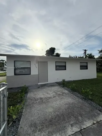 2798 NW 9th Place Fort Lauderdale FL 33311