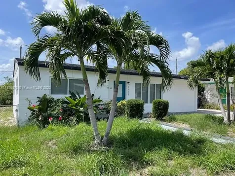 1117 W 26th Court Riviera Beach FL 33404