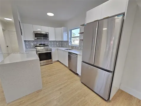 1117 W 26th Court Riviera Beach FL 33404