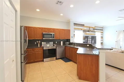 1035 NW 7th Terrace Fort Lauderdale FL 33311