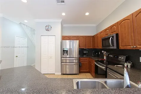 1035 NW 7th Terrace Fort Lauderdale FL 33311