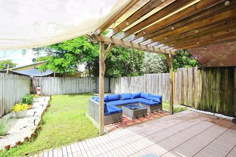 1035 NW 7th Terrace Fort Lauderdale FL 33311